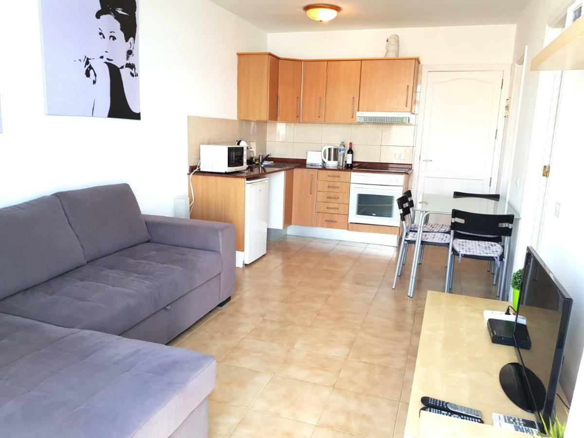 Apt With Terrace Facing Amadores Beach Екстер'єр фото
