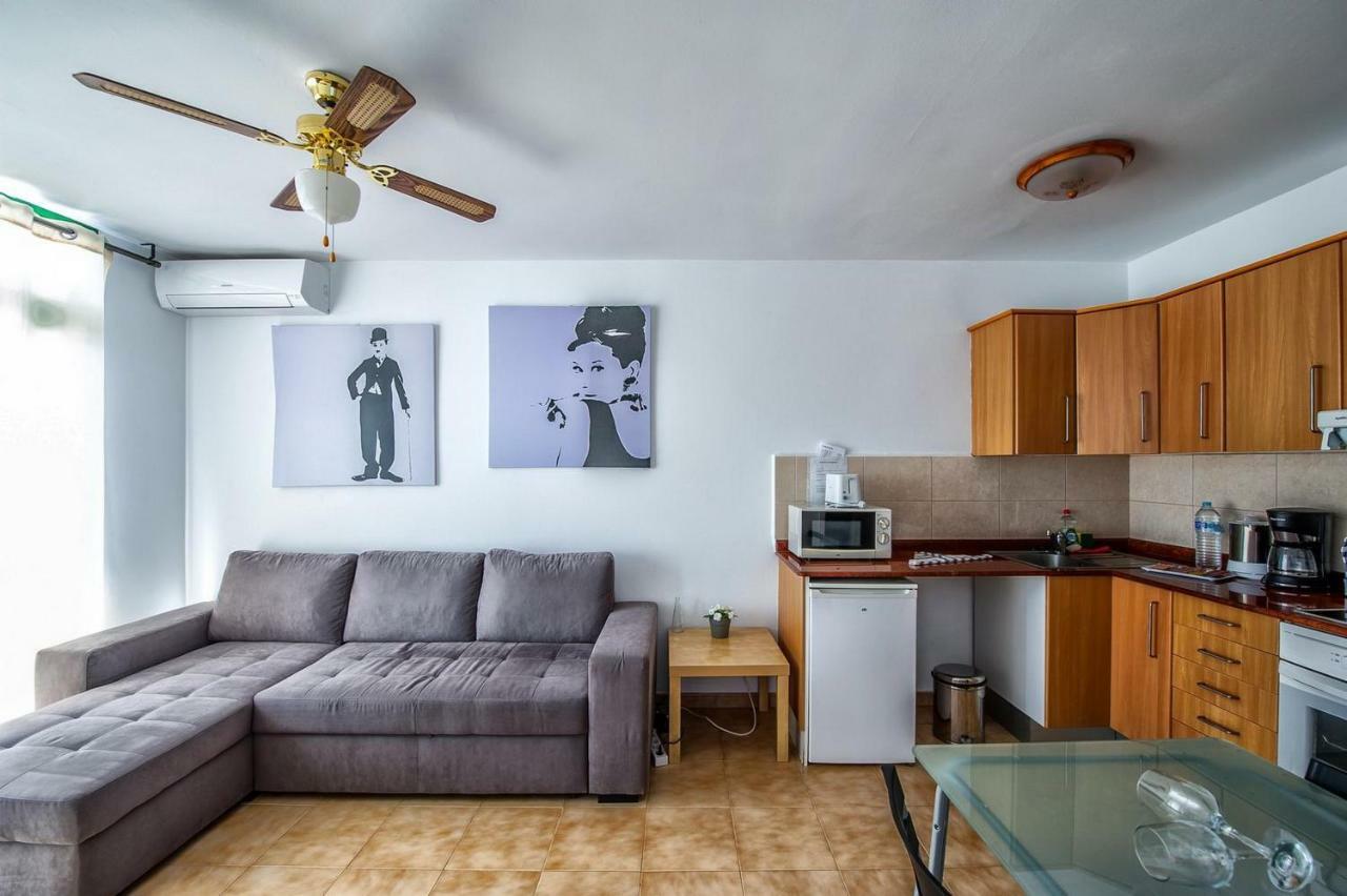 Apt With Terrace Facing Amadores Beach Екстер'єр фото